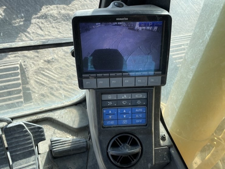 2013-komatsu-pc290-lc-10-image-48