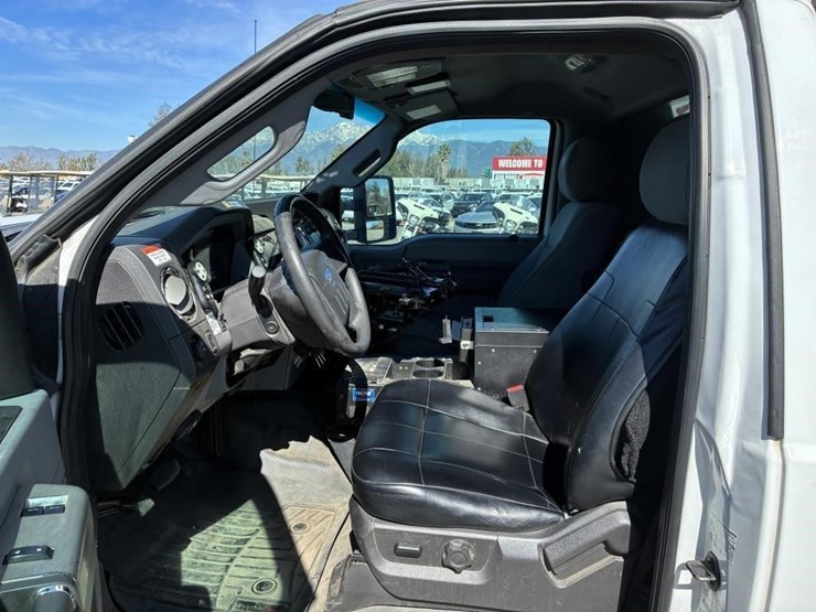 2016-ford-f550-sd-image-10