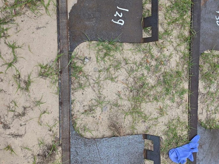 --skid-steer-cutaway-blank-plate-image-1