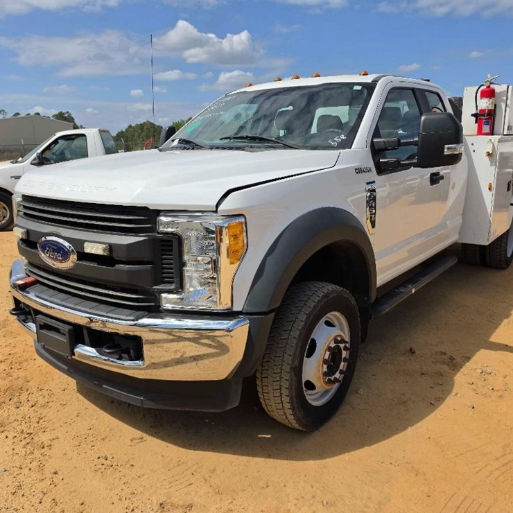 2017 FORD F450 XL