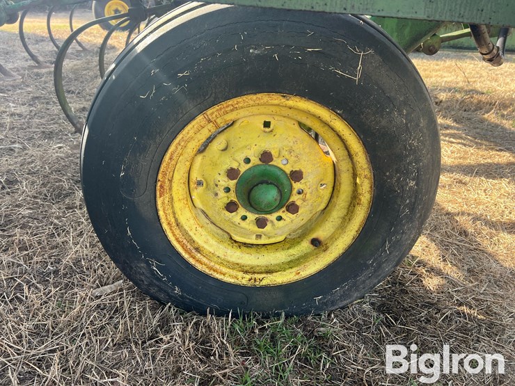 john-deere-1000-image-18