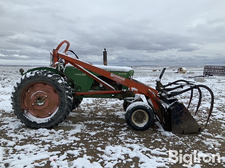 1958-oliver-super-88-image-4