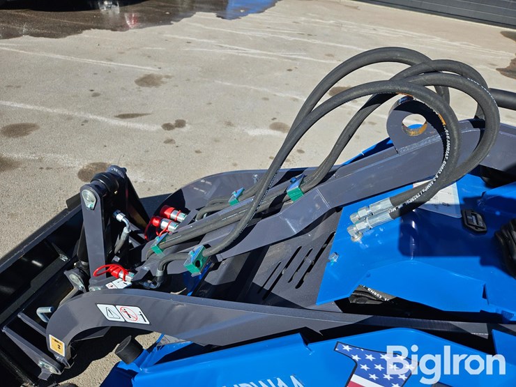 2025-massey-ferguson-730-image-11