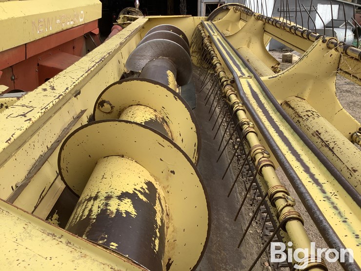 new-holland-1112-image-12