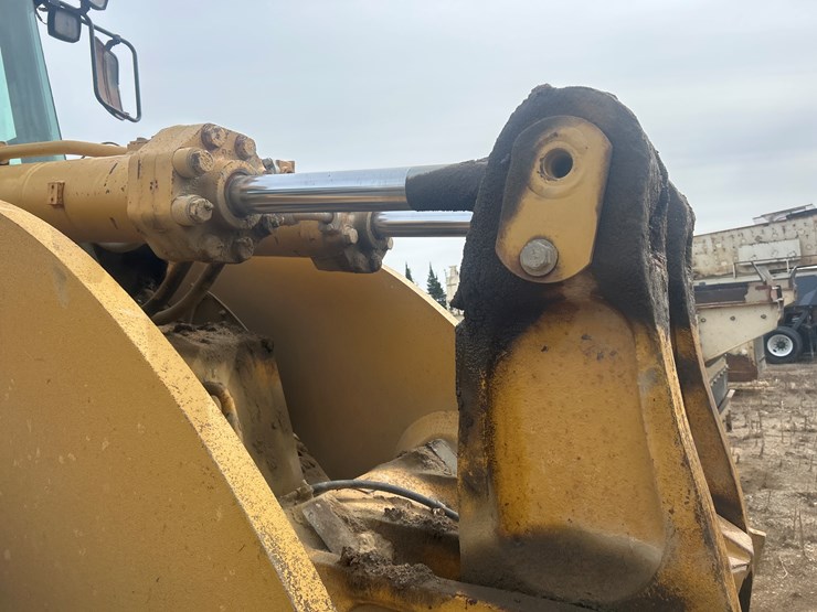 caterpillar-980g-image-9