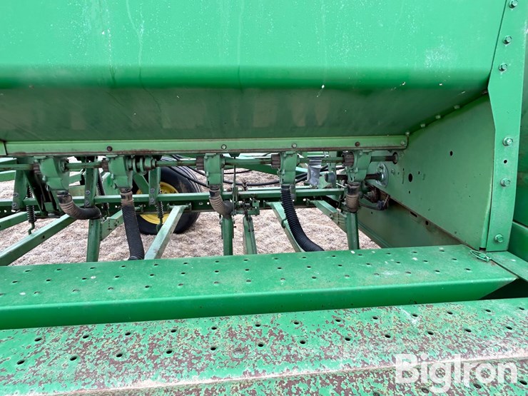 john-deere-9300-image-12