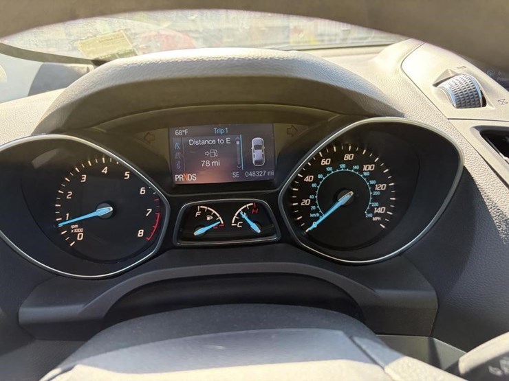 2014-ford-escape-se-image-16