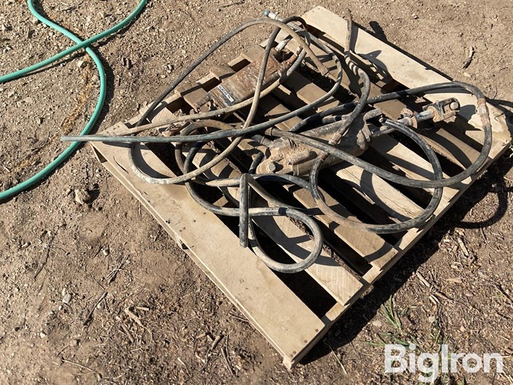 john-deere-8-image-1