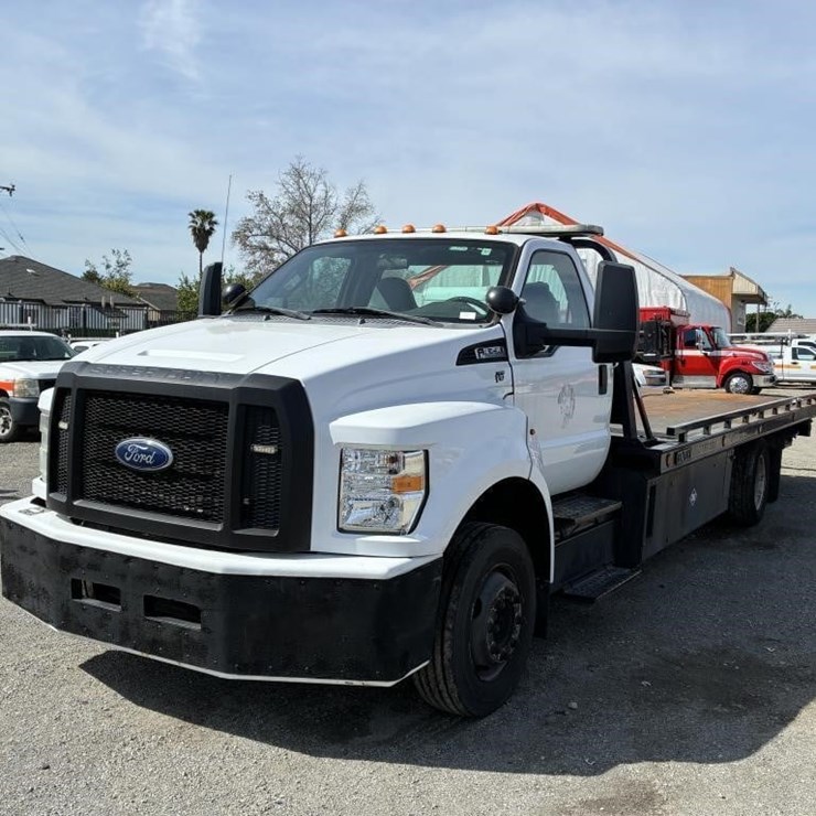 2016 FORD F650 SD