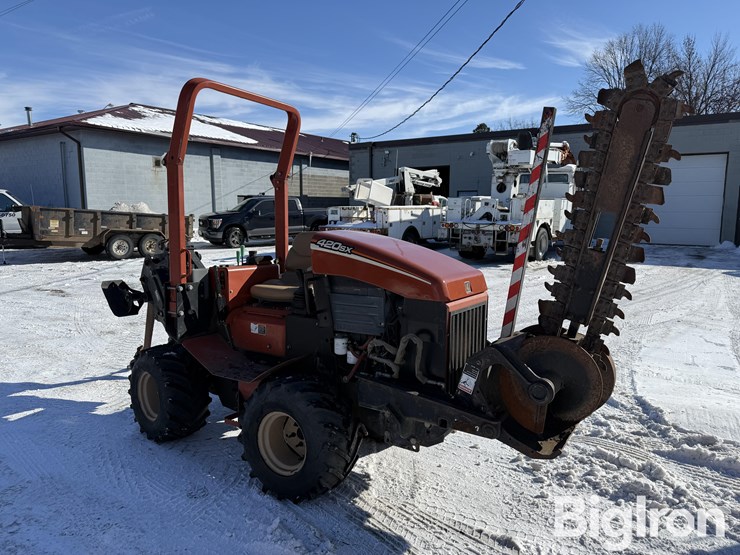 2007-ditch-witch-420sx-image-3