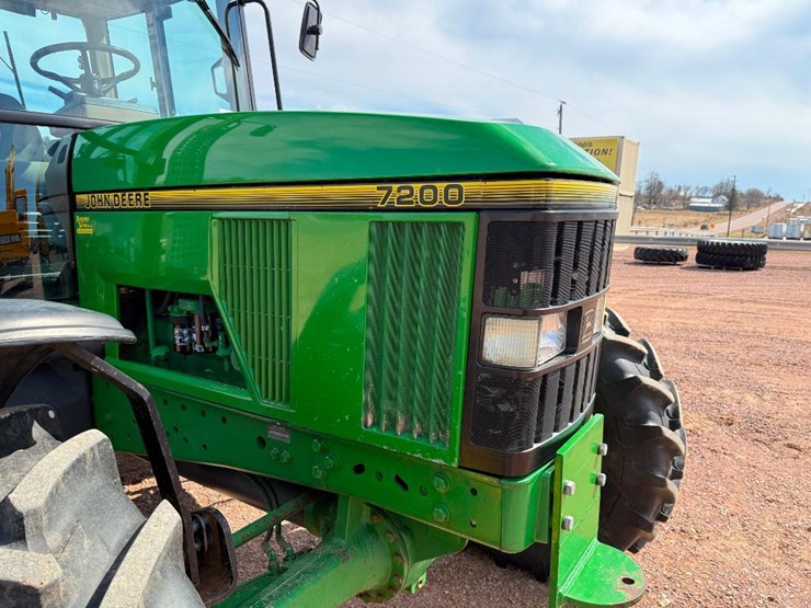 john-deere-7200-image-33