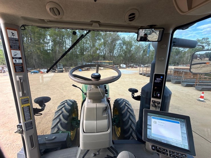 2015-john-deere-8270r-image-30