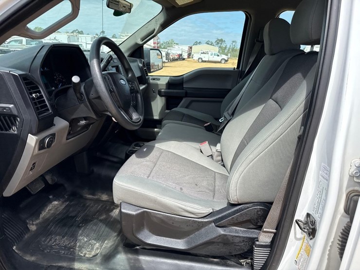 2017-ford-f150-xl-image-16