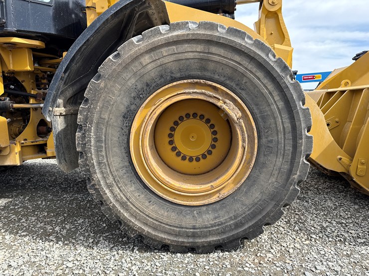 caterpillar-972-image-63