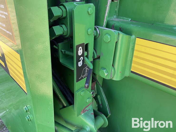 john-deere-566-image-16