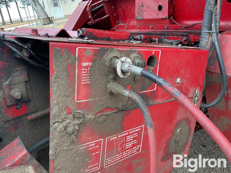 1990-case-ih-1660-image-20