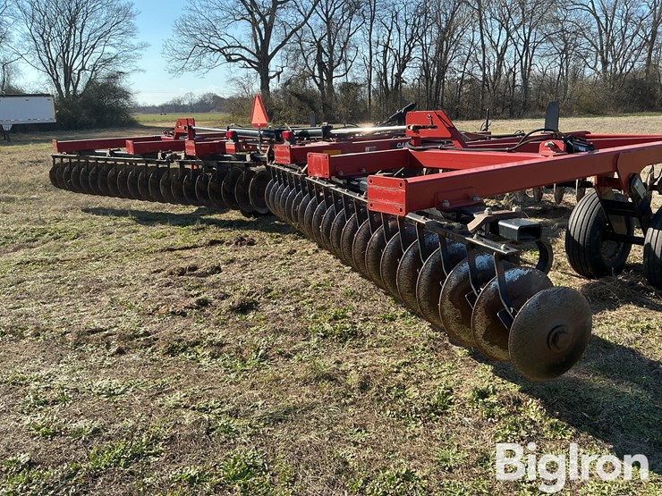 2014-case-ih-340-image-11