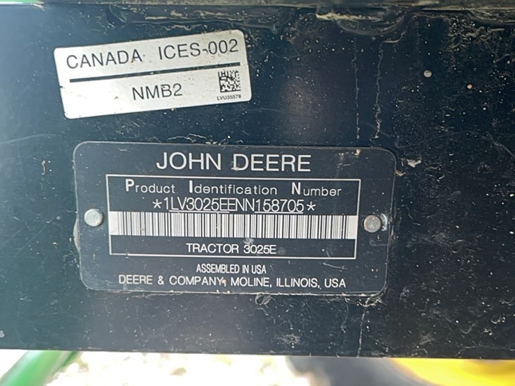 john-deere-3025e-image-22