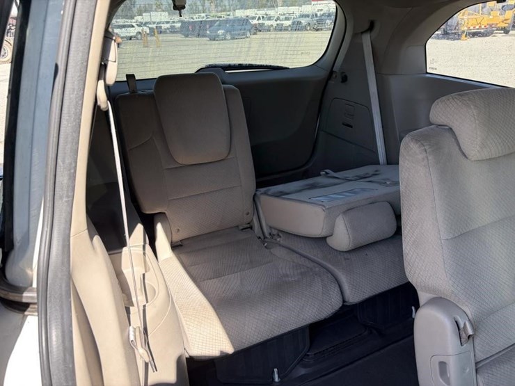 2016-honda-odyssey-image-11
