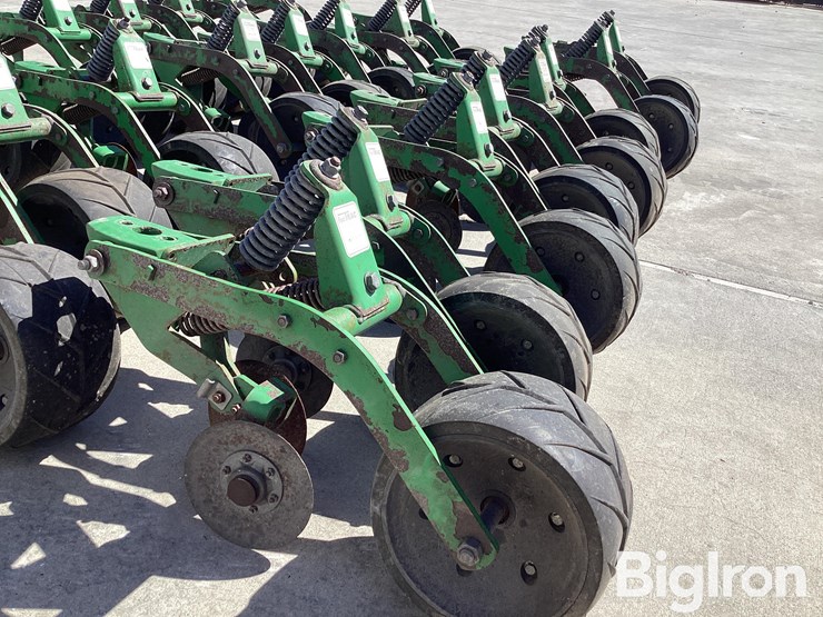 john-deere-db80-image-10