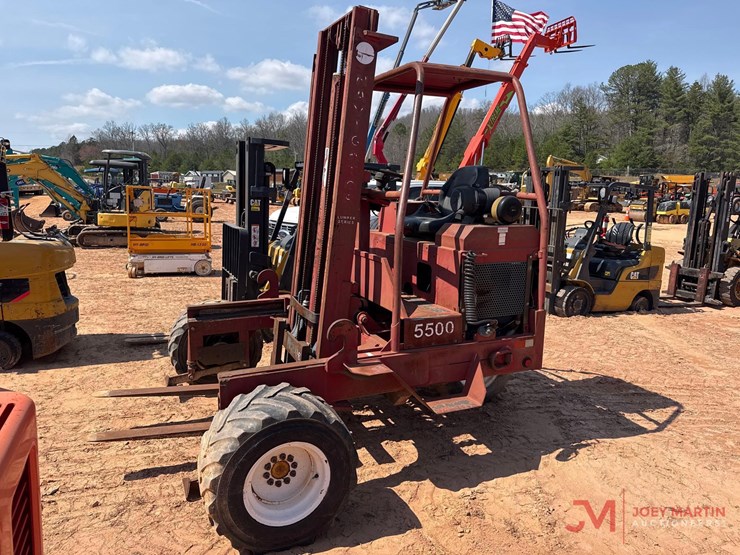 chrisman-mfg-rt5500-truck-mount-forklift-image-4