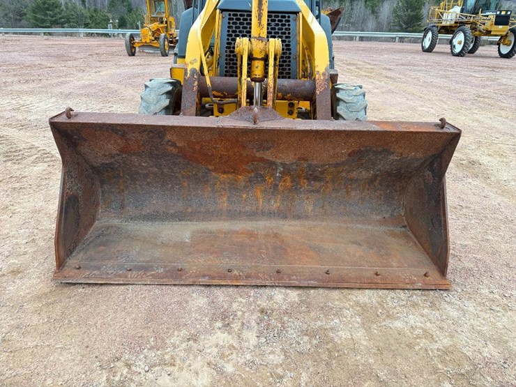 john-deere-410-image-23