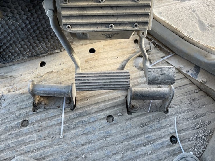 caterpillar-d8r-image-38