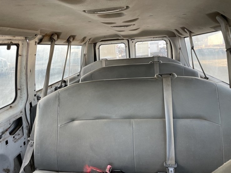 2010-ford-e350-xl-sd-image-12