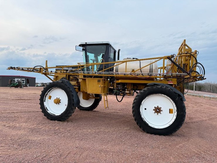 ag-chem-rogator-664-image-6