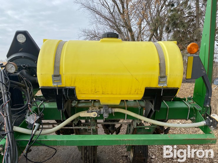 john-deere-1750-image-18