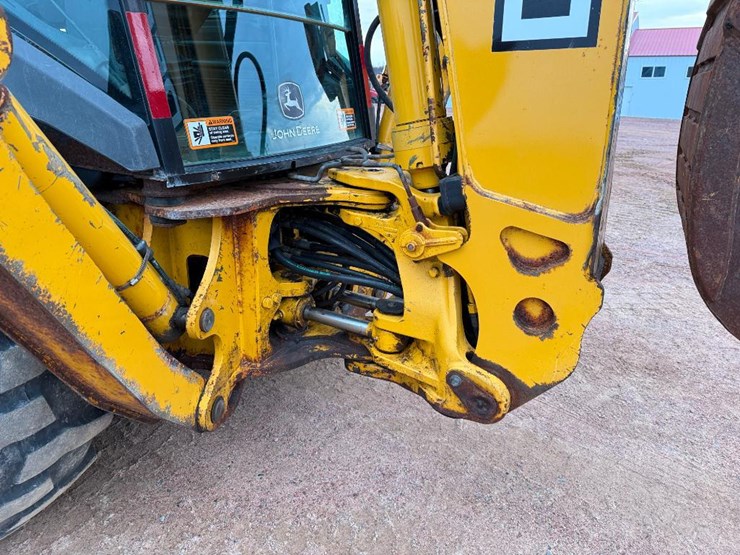 john-deere-410-image-28