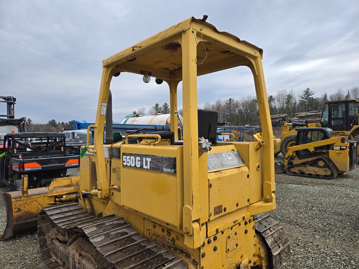 deere-550g-lt-image-33