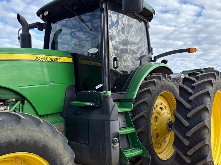 2015-john-deere-8270r-image-19