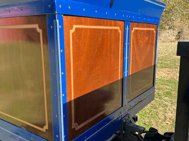 frick-steam-locomotive-with-track-image-215