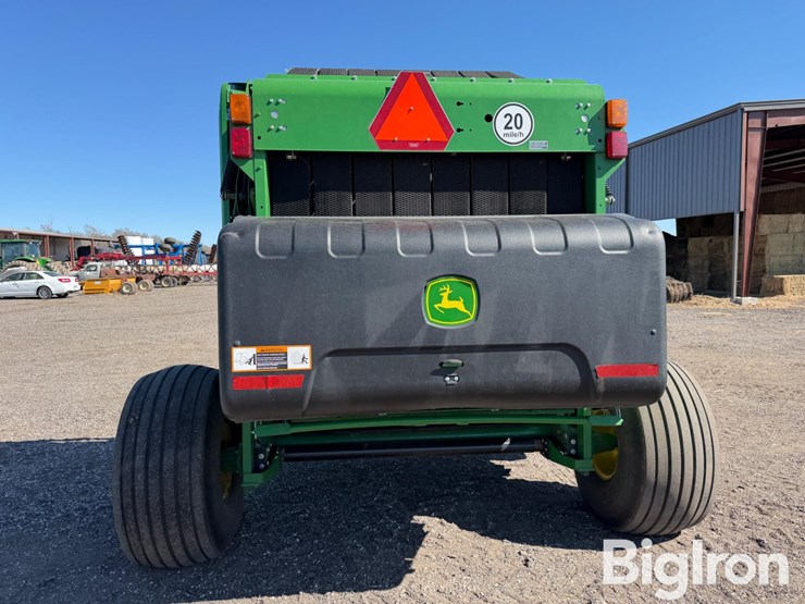 2022-john-deere-560m-image-6