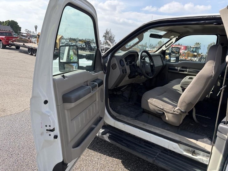 2008-ford-f250-image-12