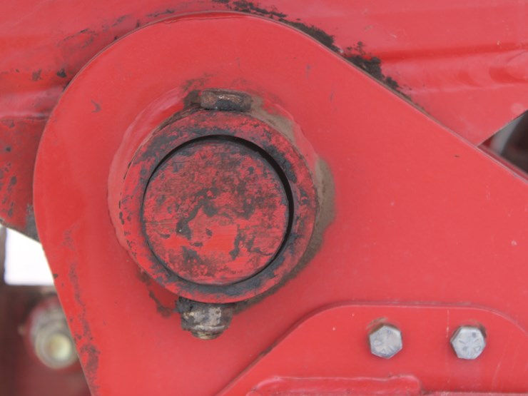 #1064-•-2009-morris-mfg-pro-ag-auto-align-bale-runner-16k-image-59