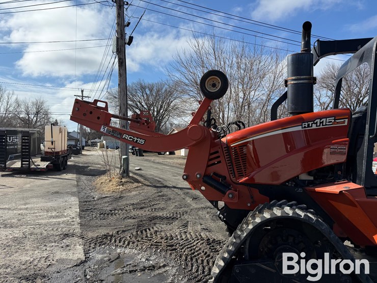 2012-ditch-witch-rt115-quad-image-19