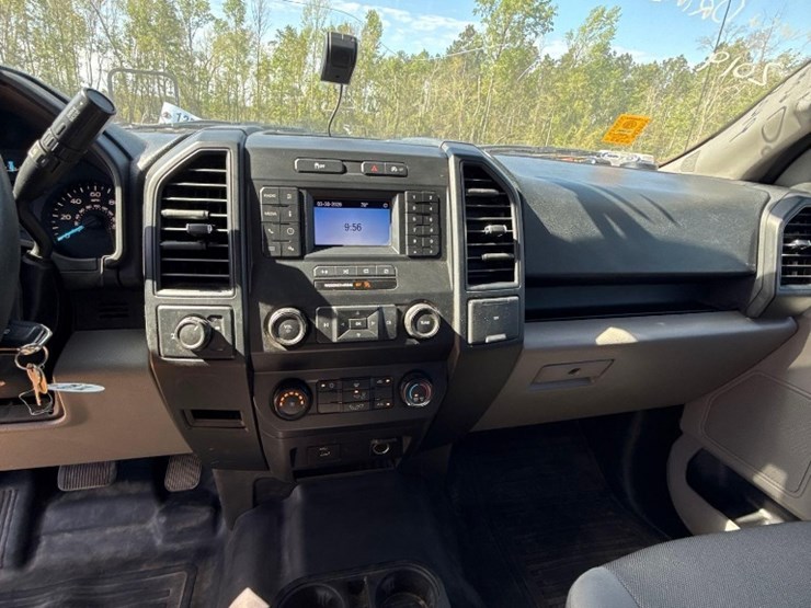 2019-ford-f150-xl-image-18