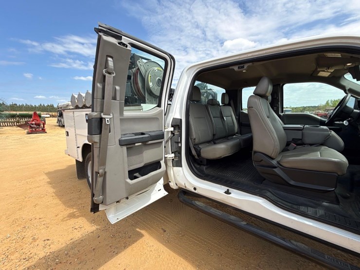 2017-ford-f450-xl-image-15