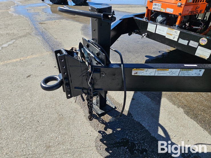 2014-massey-ferguson-730-image-9