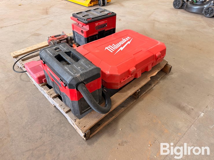 milwaukee-tools-&-batteries-image-4