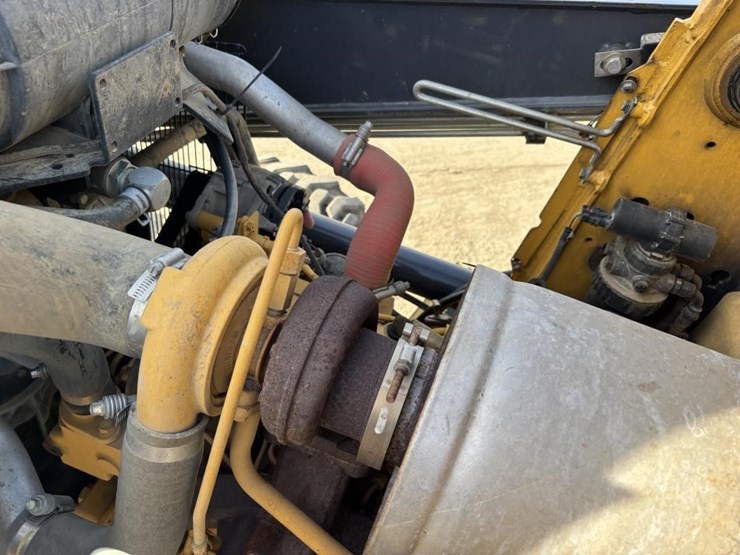 2018-deere-210lep-image-54