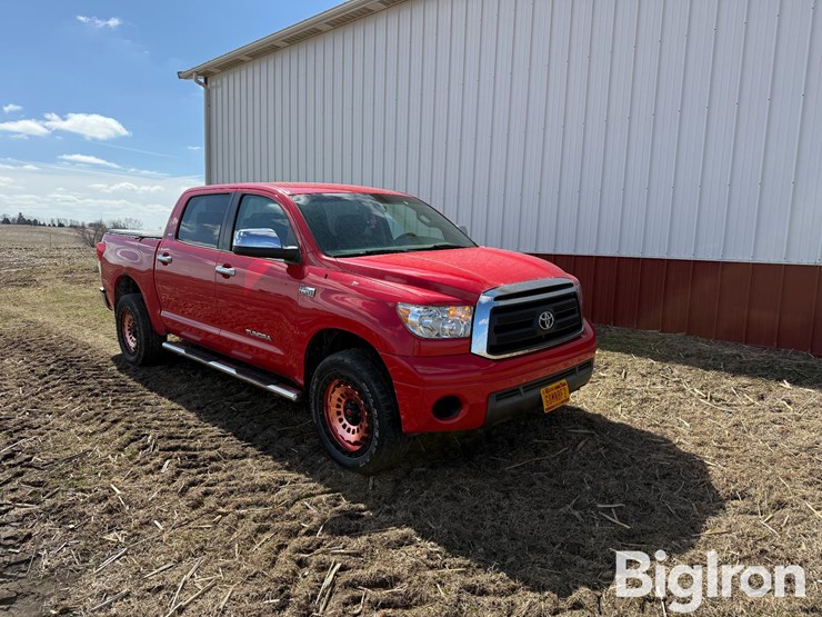 2010-toyota-tundra-image-3