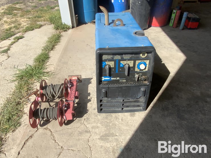 miller-bobcat-225-image-2