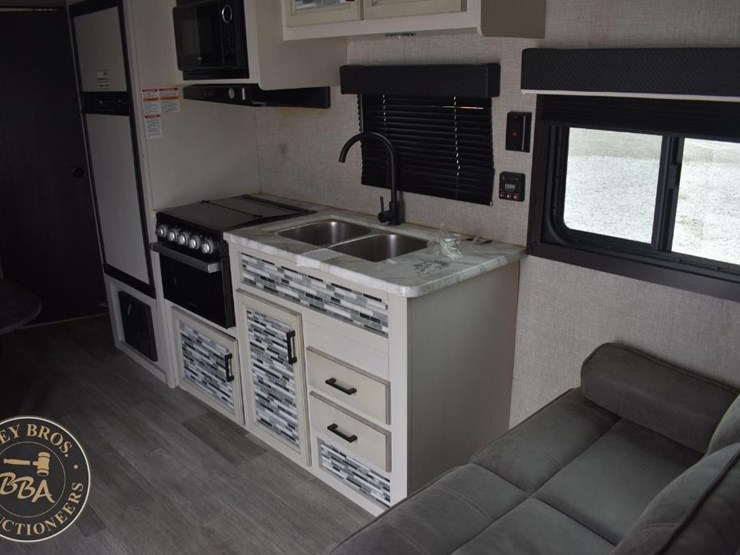 2022-jayco-jay-flight-264bh-42752-image-28