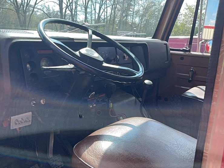 international-dt466-image-12