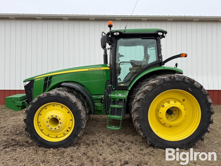 2011-john-deere-8310r-image-8