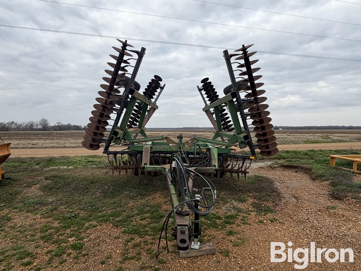 john-deere-630-image-2