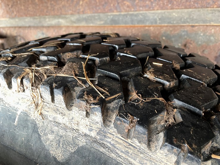 #113-•-1982-international-1754-single-axle-grain-truck-(has-wi-title)-image-73